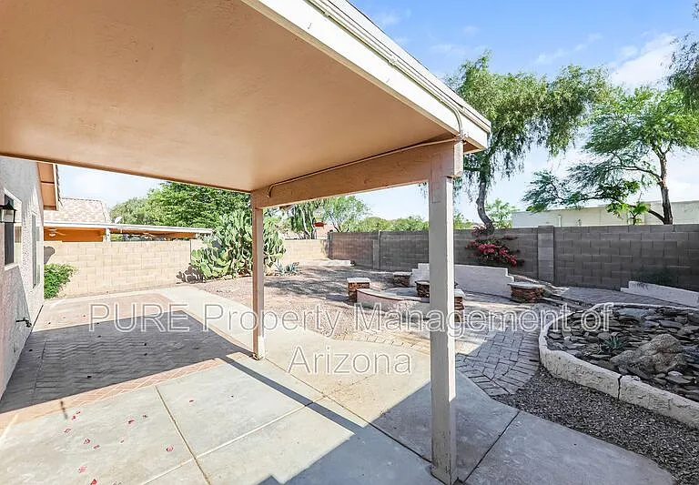 3514 W Fallen Leaf Ln — Photo 25