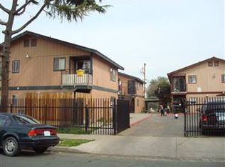 460 N Glenn Ave APT 201, Fresno, CA 93701
