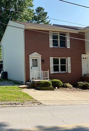 2nd image of 68 Lincoln Dr