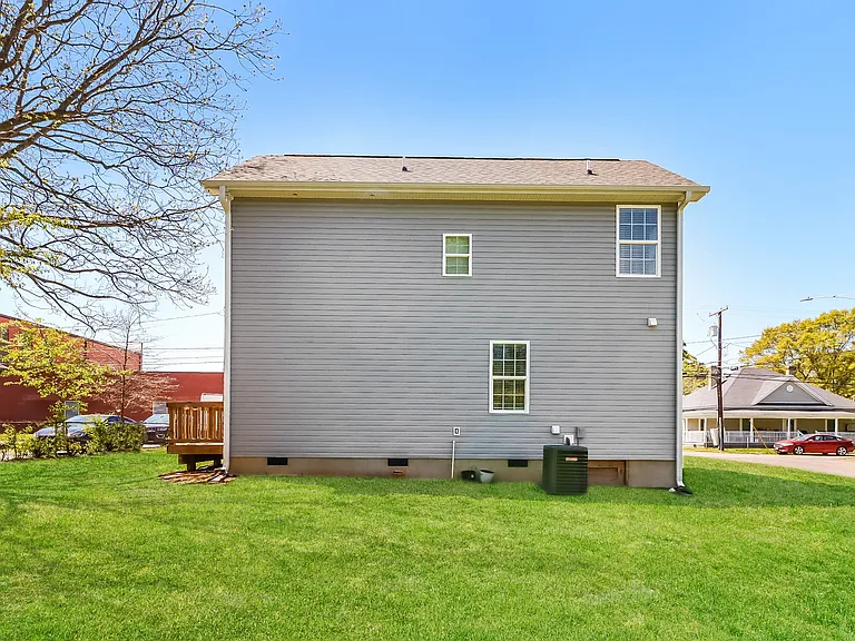508 Grover St — Photo 14