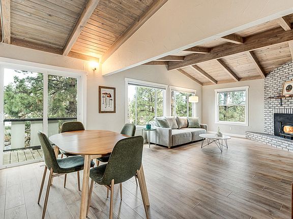 2nd image of 1363 NE Bear Creek Rd