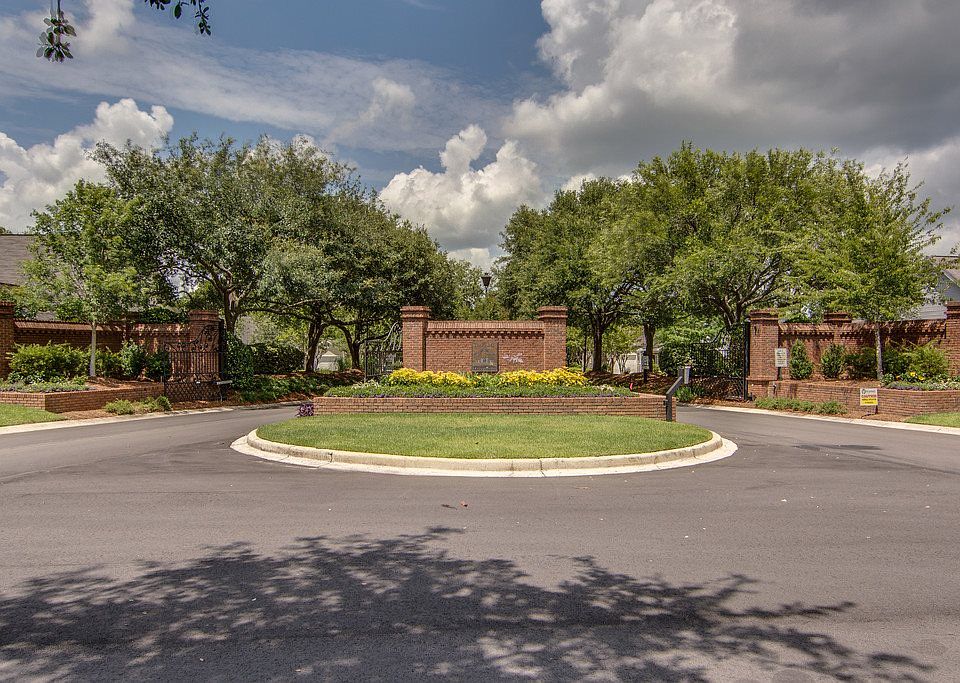 Gated entrance to The Elms of Charleston