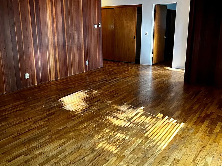 317 S Hartford Ave — Photo 5