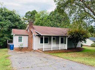 2177 Lynmore Dr, Sherrills Ford, NC 28673