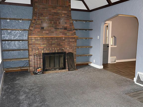 3rd image of 2007 Helmer St