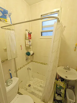 Rented by Stareal Group LLC | media 15