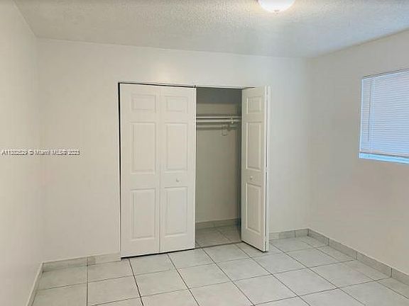 5th image of 580 NE 127th St APT 32