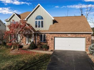 56 Britannia Dr, East Amherst, NY 14051