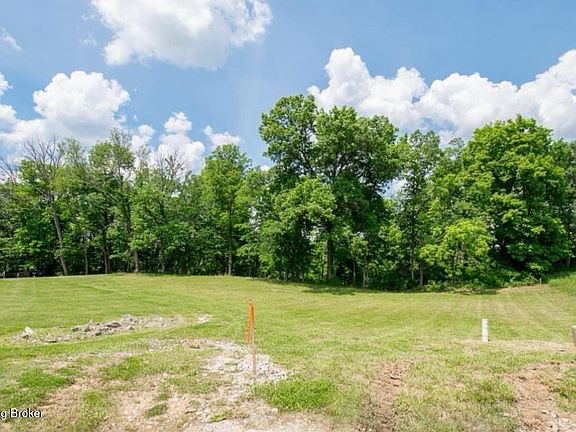 3rd image of 307 N View Dr