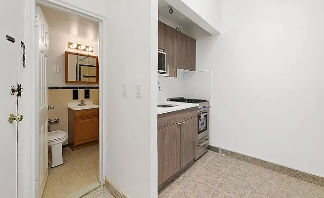 Rented by REAL New York | media 6