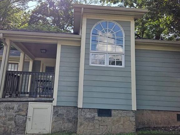 2nd image of 423 Frazier Ave