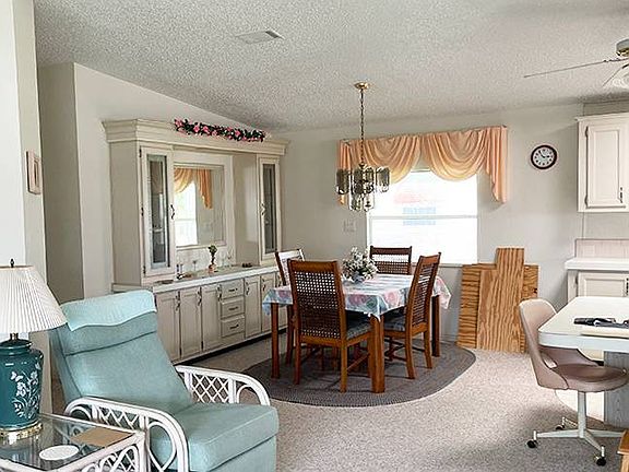 3rd image of 25907 Flowerstone Ct