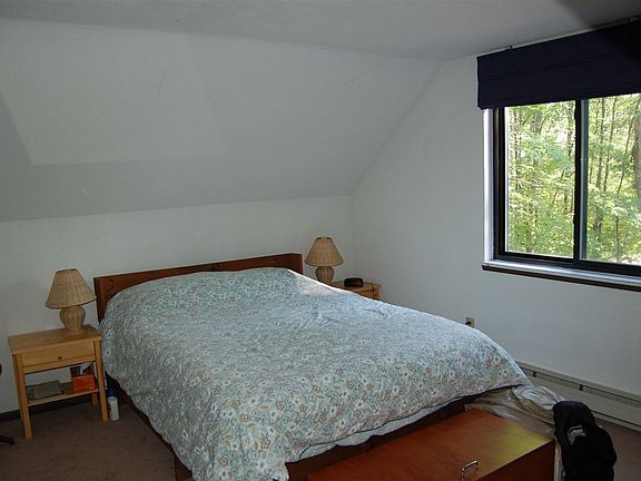 4th image of 111 Park Ln