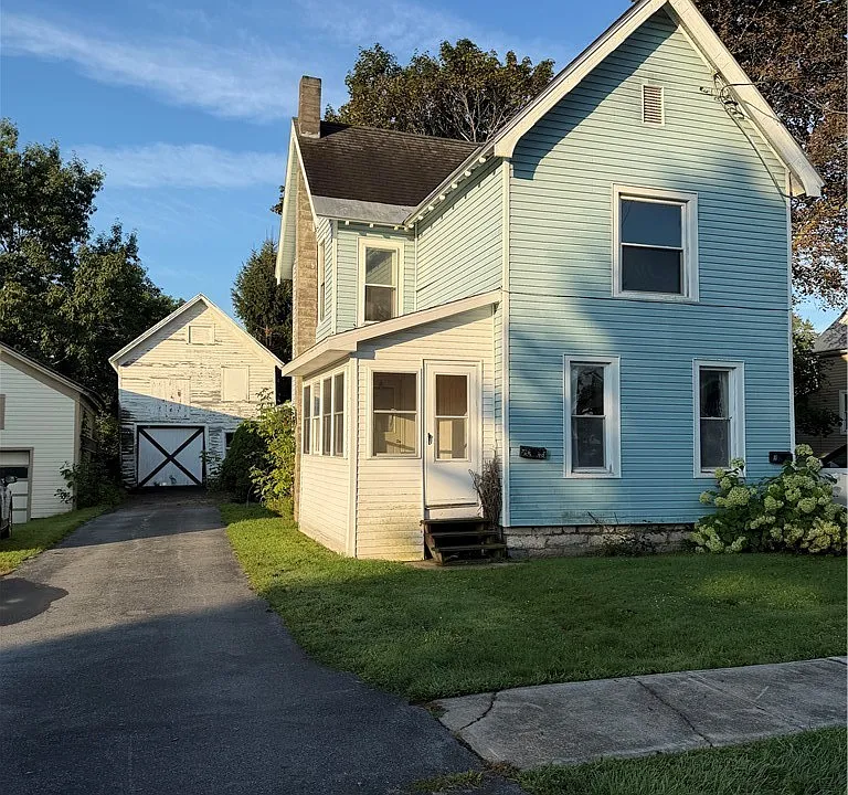 13 Madison St
