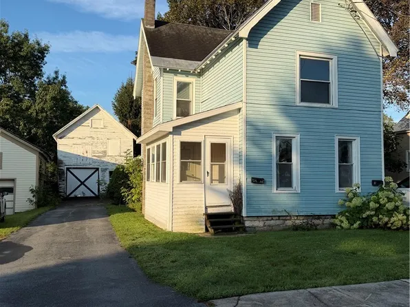 13 Madison St, Carthage, NY 13619