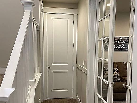Den off the entry