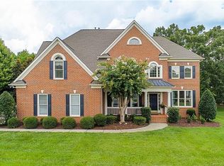 8300 Woodmont Dr, Waxhaw, NC 28173