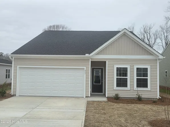 827 Schoolfield Drive, Sneads Ferry, NC 28460