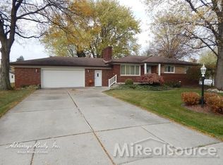 42249 Jo Ed Dr, Sterling Heights, MI 48314