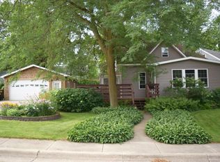 304 Lakeshore Dr, Stewartville, MN 55976