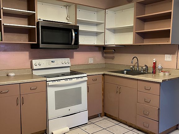 4th image of 1631 W Thoman St
