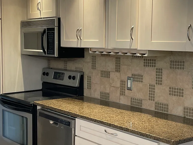 168 Mount Hope Ave #2 — Photo 3