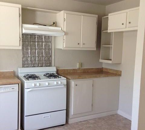 5th image of 3525 Genevieve St