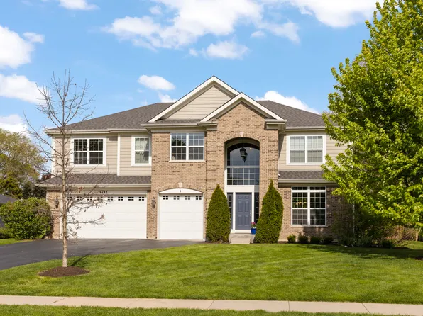 1711 Driving Park Rd, Wheaton, IL 60187