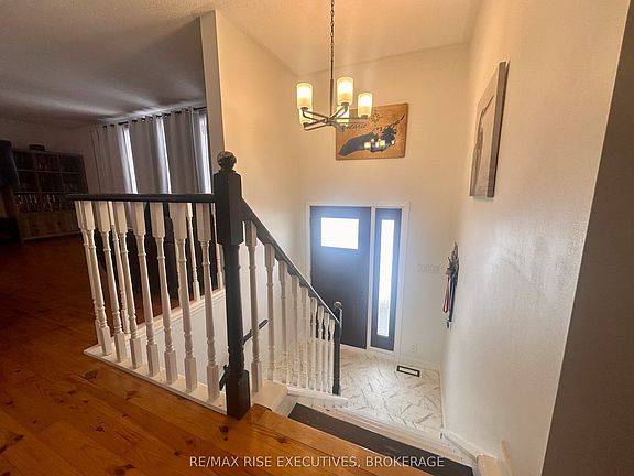 3rd image of 61 Brant St