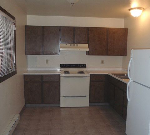 4th image of 100 Turner Ct #4