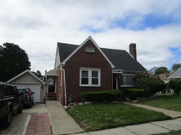 10 Stevens Ave, Lawrence, MA 01843