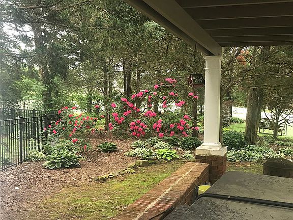 4th image of 651 Peregrine Pl