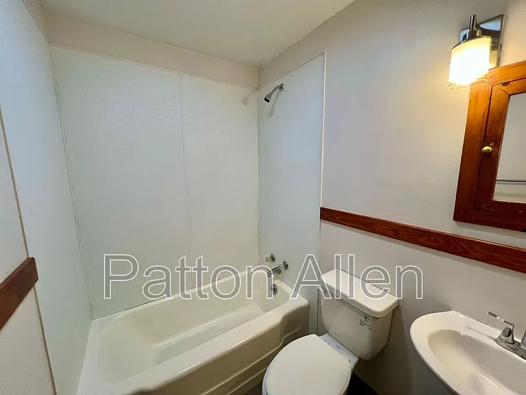 29 Evergreen Ave — Photo 24
