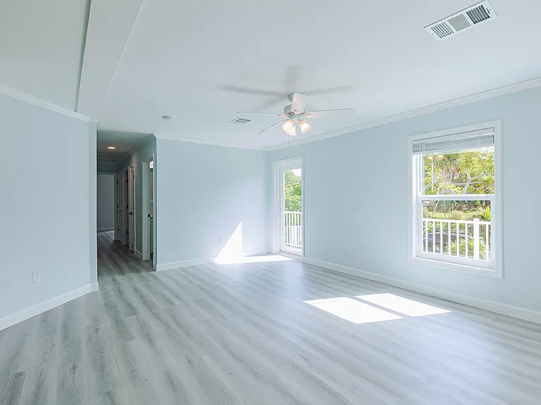 224 W Seaview Dr — Photo 8