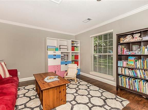 4th image of 5 Creekwood Cir