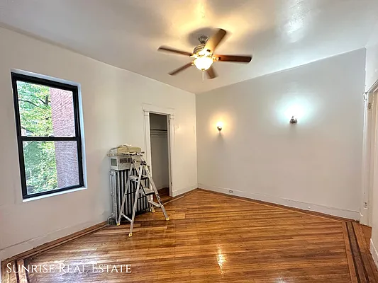 Rented by Sunrise Real Estate | media 15