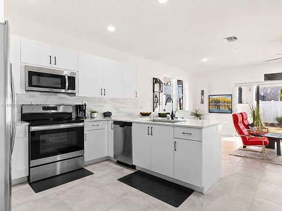 4th image of 11438 W 34th Ct