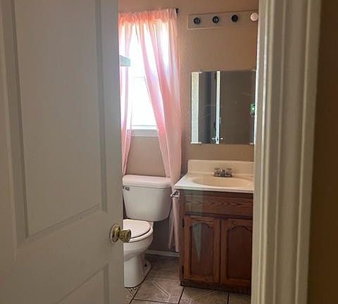 3rd image of 330 Valle Del Carmen Dr #A