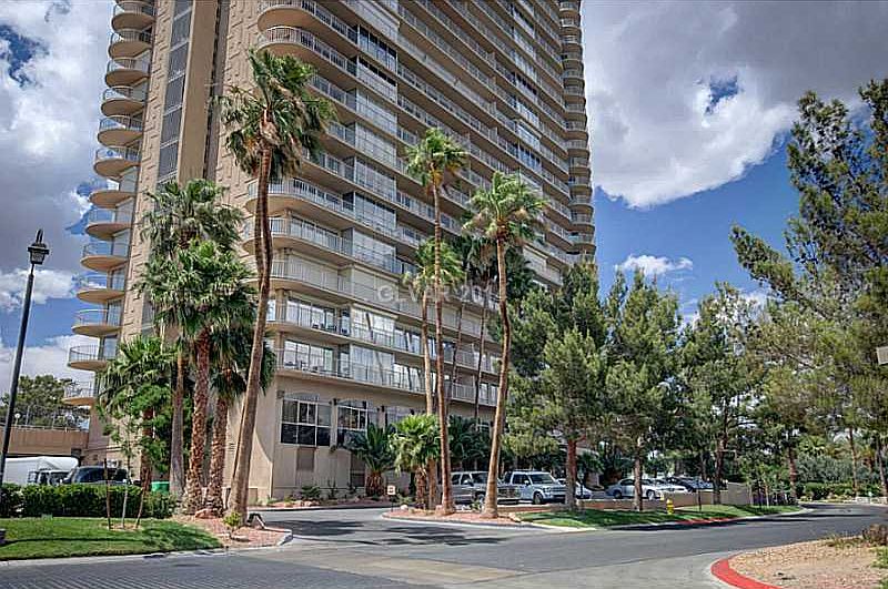 1st image of 3111 Bel Air Dr Unit 3B