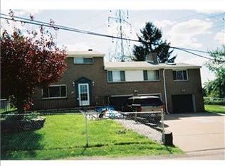13750 Ormsby Dr, North Huntingdon, PA 15642