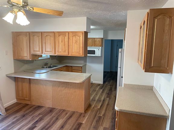3rd image of 2311 E Snow Mountain Dr