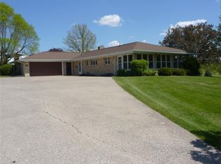 1609 12th Ave, Belle Plaine, IA 52208