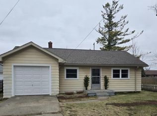 1552 Van Geisen Rd, Caro, MI 48723