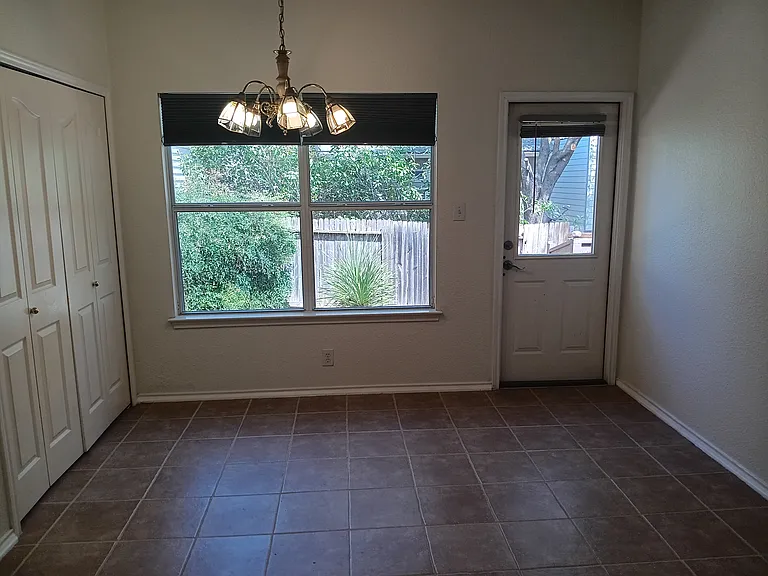 5551 Painter Grn — Photo 19