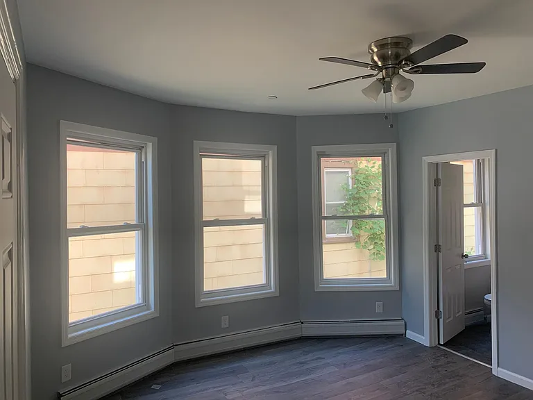 333 Mansion St — Photo 2