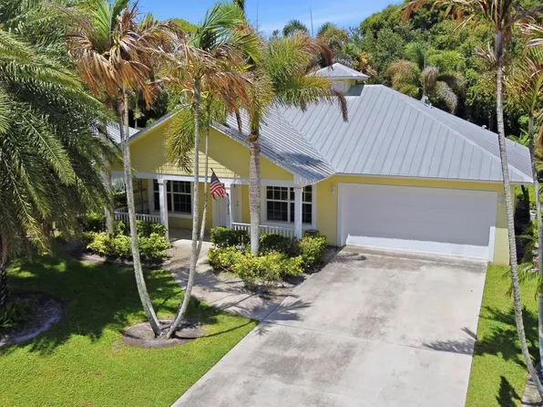 5802 SE Wesley Ave, Stuart, FL 34997