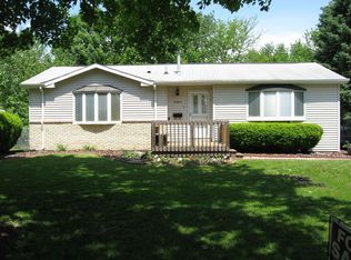 2304 Rainbow Vw, Urbana, IL 61802