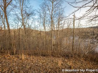 Cabin Land Dr, Radford, VA 24141