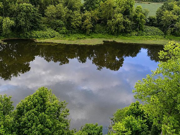 3rd image of 2150 Dutch Hollow Rd