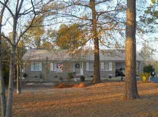 115 Country Ln, Ellerbe, NC 28338